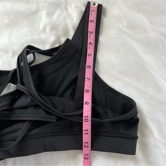 **SOLD***Lululemon Black Tough It Out Tank Sz 10 w/Attached Sports Bra - Picture 14 of 16